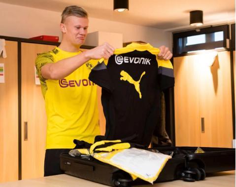 河南队祝贺重庆铜梁龙冲超：中超赛场将因你们的到来更加精彩（河南队向重庆铜梁龙致贺：成功冲超，中超因你们更精彩）