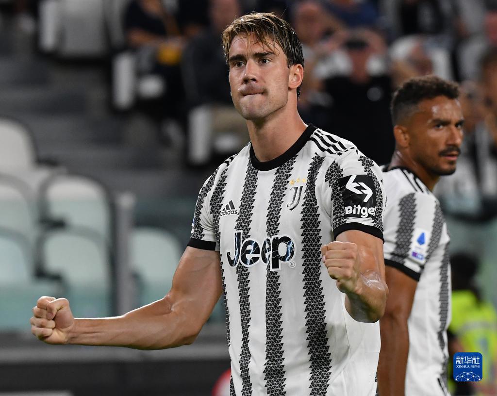 若出战圣保利，诺伊尔将追平伊梅尔并列德甲门将出场榜第2位（若对阵圣保利登场，诺伊尔将追平伊梅尔，升至德甲门将出场榜并列第二）