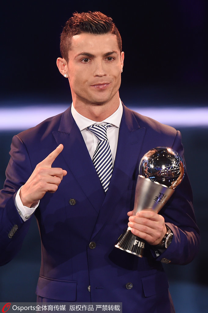 法尔克：拜仁考察了累西腓体育中场泽-卢卡斯，巴萨也有意