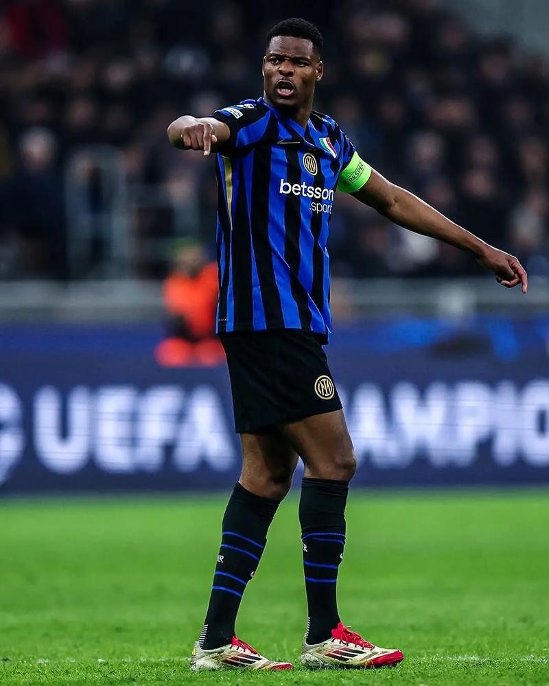 斯基拉：德拉古辛可能冬窗离开热刺，罗马和佛罗伦萨已经问价（斯基拉：罗马、佛罗伦萨已询价，德拉古辛冬窗或告别热刺）