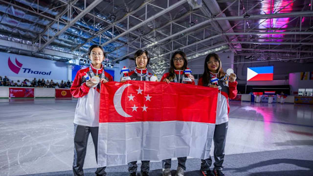 中超末轮前瞻：上海双雄冲击冠军，海牛、梅州争保级最后席位（中超收官战前瞻：上海双雄争冠，海牛与梅州冲刺最后保级名额）