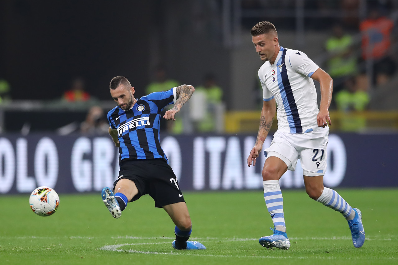 意媒：国米想引进一名年轻中卫，目前共有3个目标（意媒：国米寻求签下年轻中卫，三名候选在列）