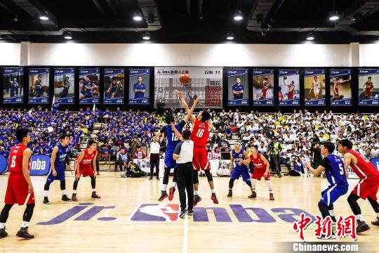 东亚锦U15半场：沢口荣太破门，中国U15暂0-1日本（东亚U15锦标赛半场：沢口荣太建功，中国U15暂以0-1落后日本）