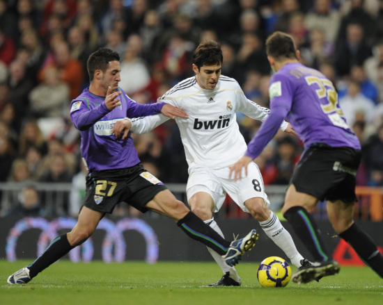 队报：德尚指控诽谤他和本泽马有矛盾的记者，本周四已开庭（队报：德尚以诽谤罪起诉称其与本泽马不和的记者，周四开庭）