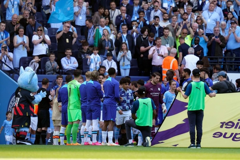 青少年足球成长关键（青少年足球发展的关键因素）